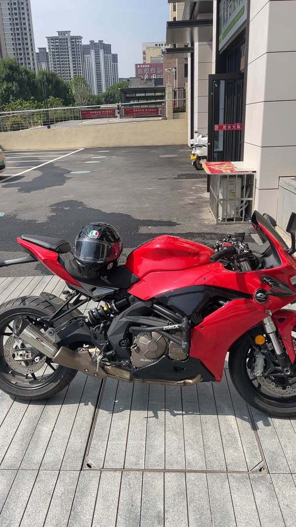 QJMOTOR 赛600