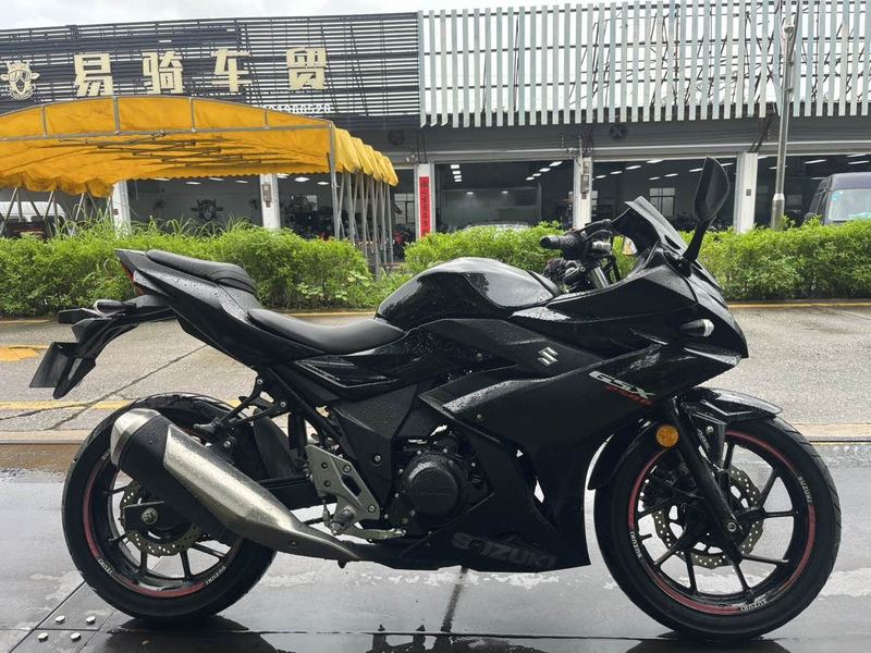 豪爵铃木 GSX250R