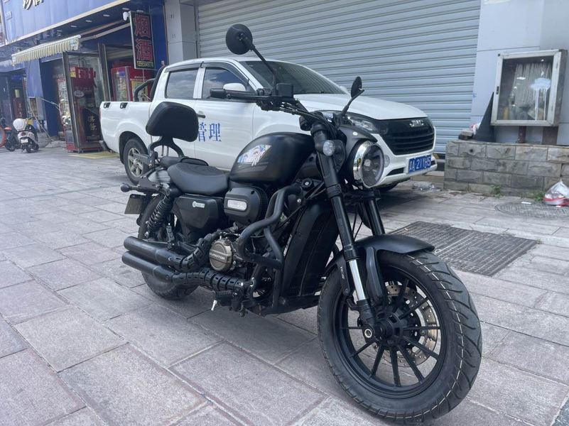 QJMOTOR 闪250