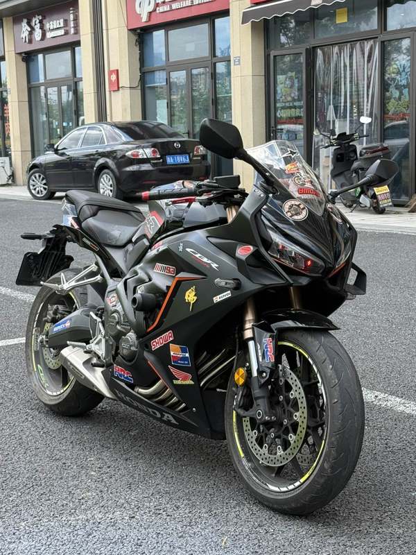 本田DREAMWING CBR650R
