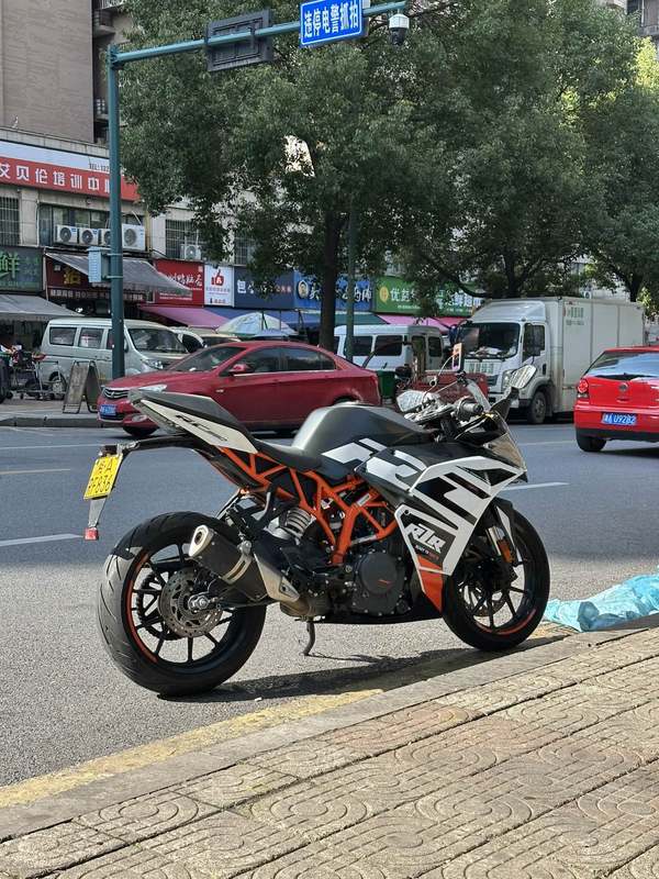 KTMR2R RC 390 