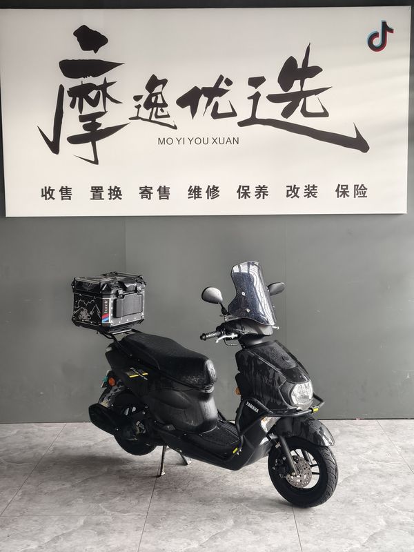 建设雅马哈 旭鹰125
