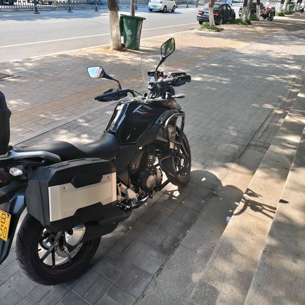 豪爵铃木 DL250