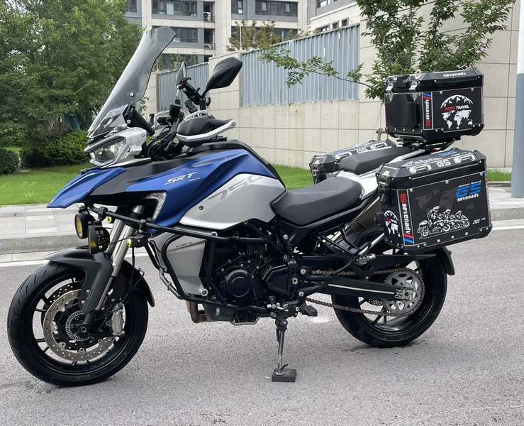 QJMOTOR 骁750
