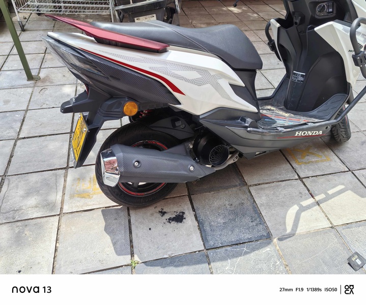 新大洲本田 裂行 RX125Fi