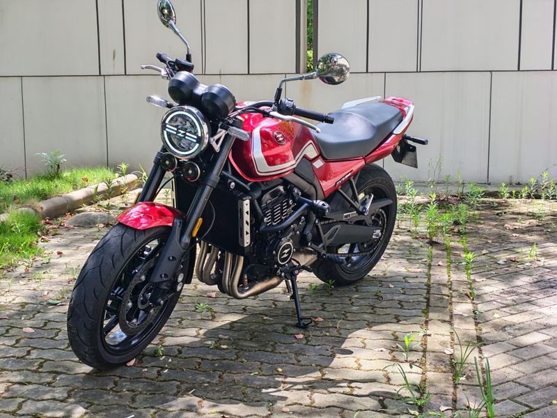 张雪机车 500F