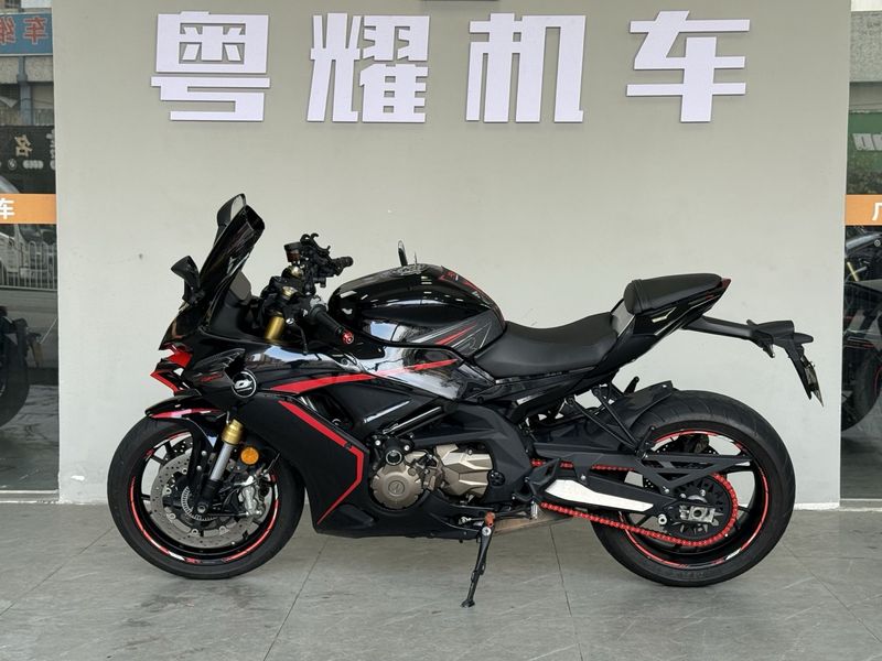 QJMOTOR 赛600