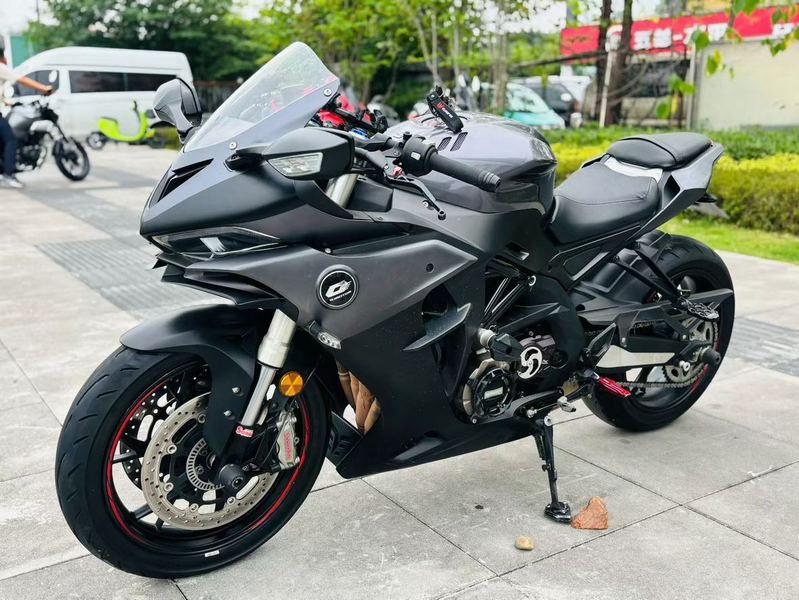 QJMOTOR 赛600