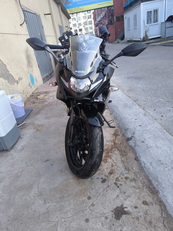 豪爵铃木 GSX250R