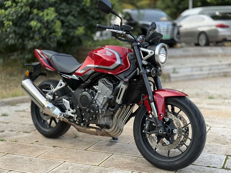 本田 CB500 Super Four