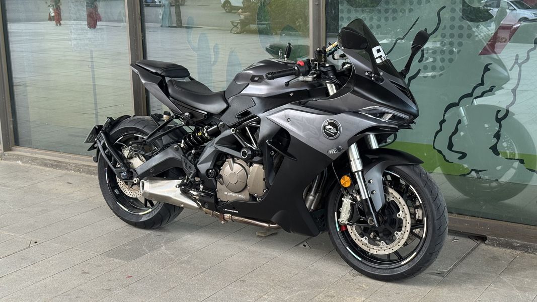 QJMOTOR 赛600