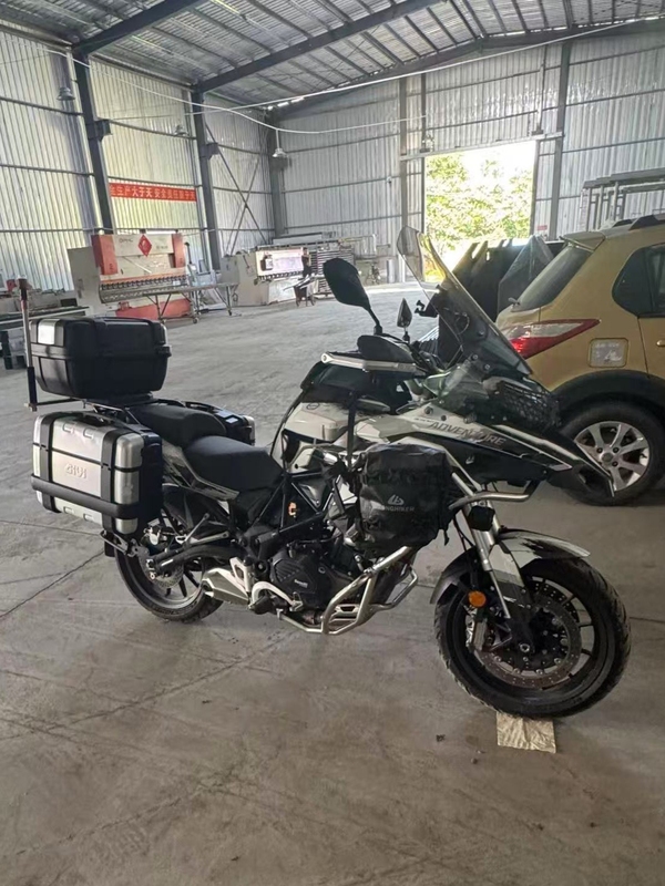 贝纳利 金鹏 TRK502