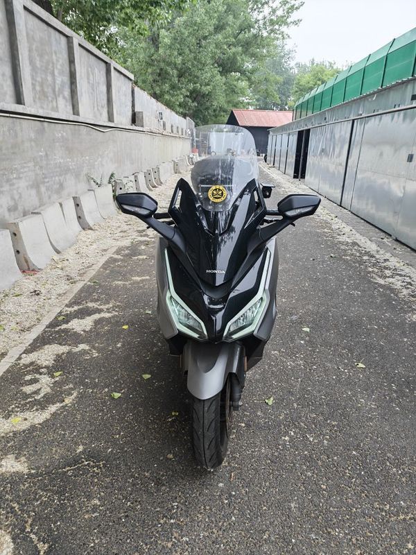 本田WING NSS350