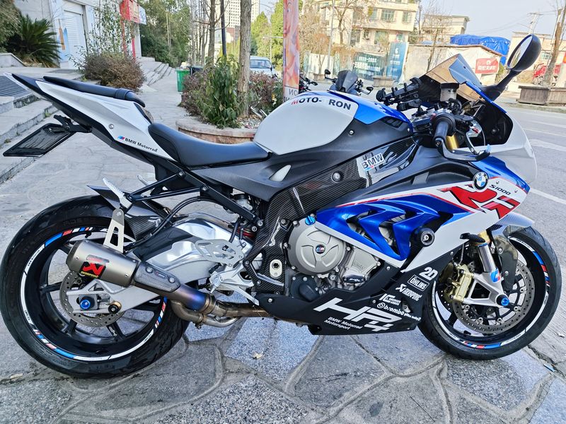 宝马 S 1000 RR