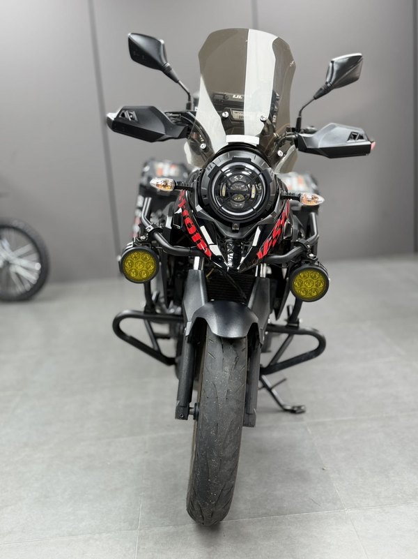 豪爵铃木 DL250