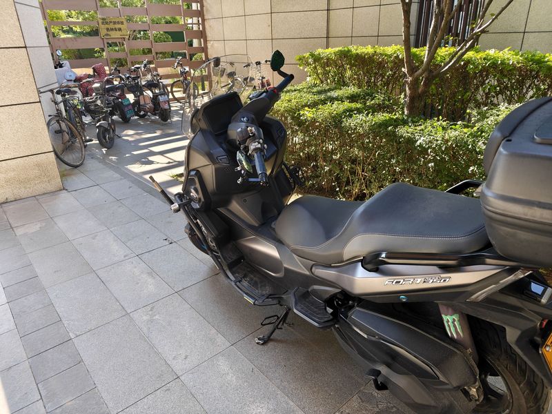 QJMOTOR 鸿350