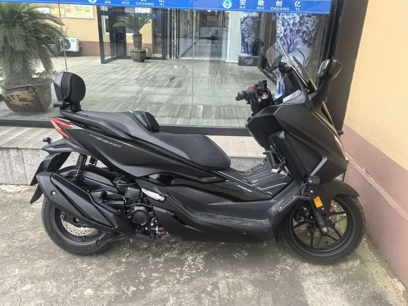 本田WING NSS350