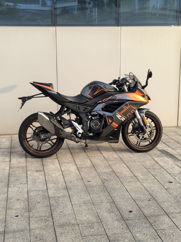 无极 250RR