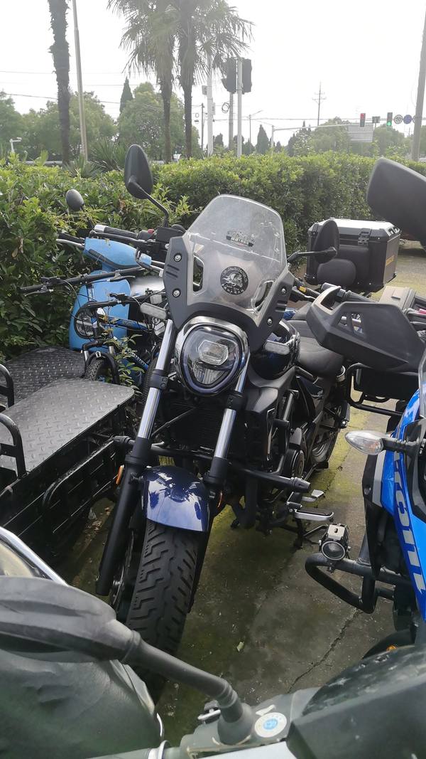 豪爵 TR300