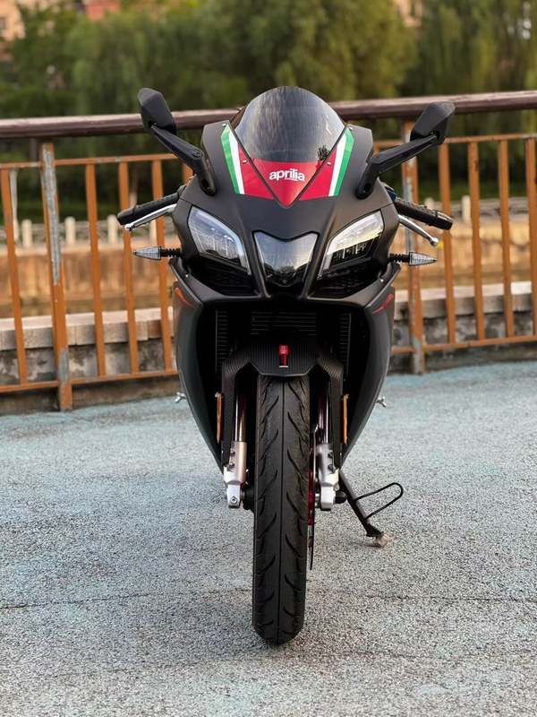 宗申阿普利亚 GPR250R