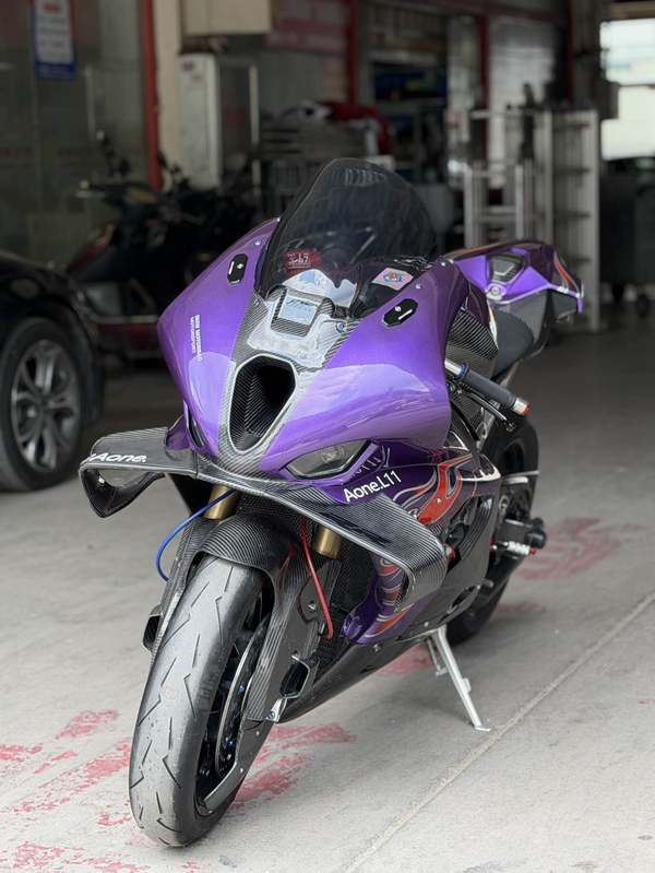 宝马 S 1000 RR