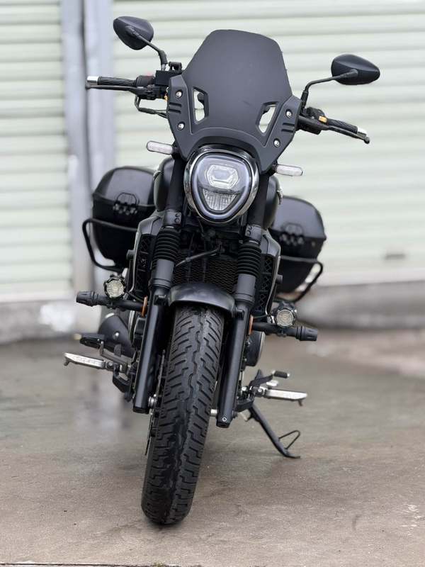 豪爵 TR300
