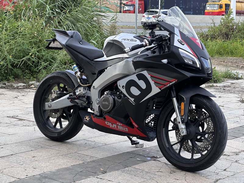 宗申阿普利亚 GPR250R