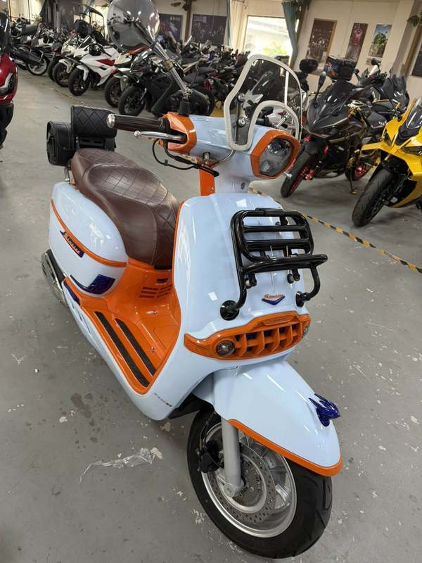 维多利亚 Sixties 250Si