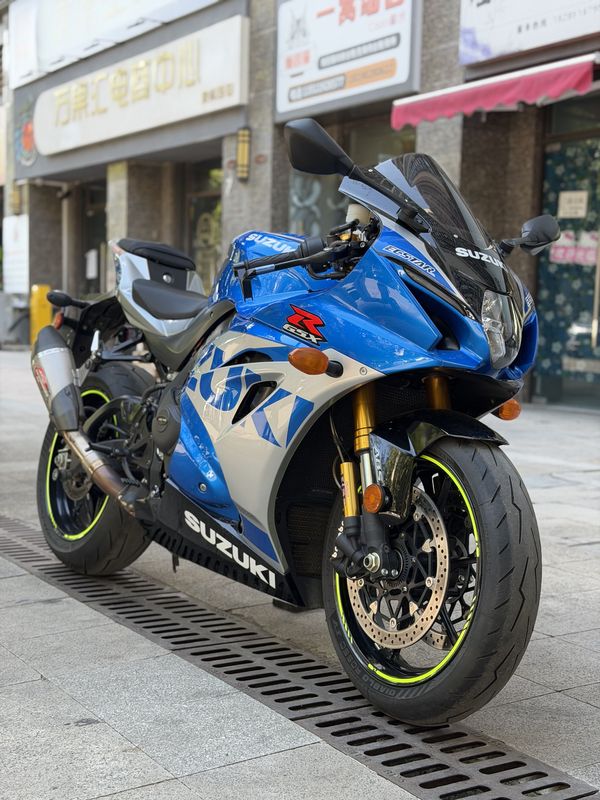 铃木 GSX-R 1000