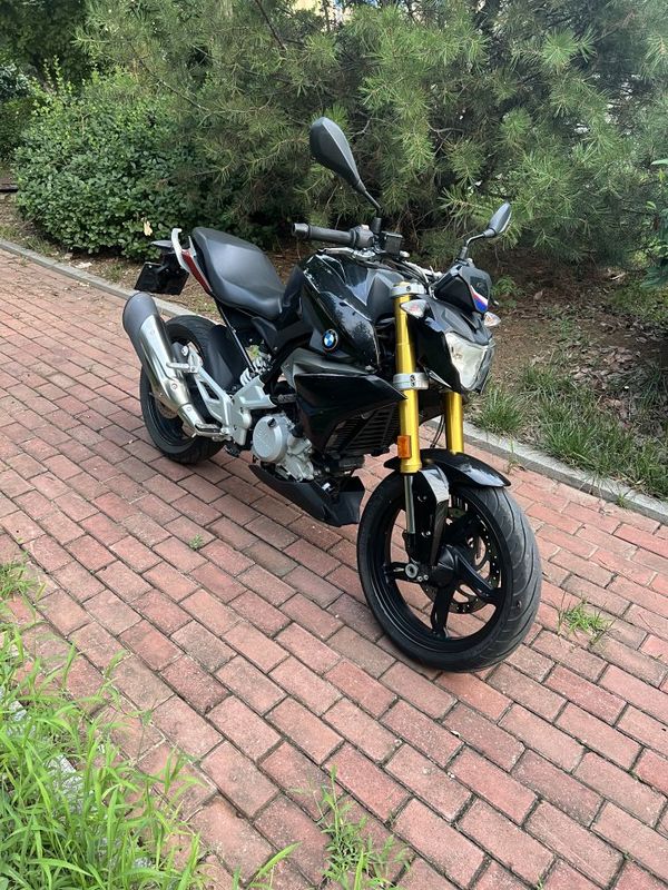 宝马 G 310 R