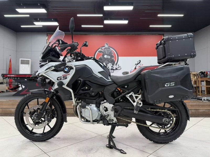 宝马 F 750 GS