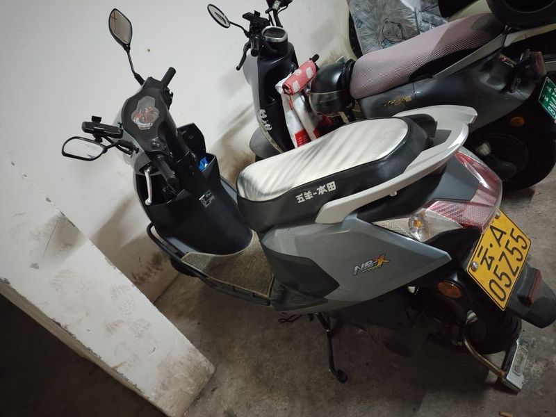 五羊本田 NB-X125