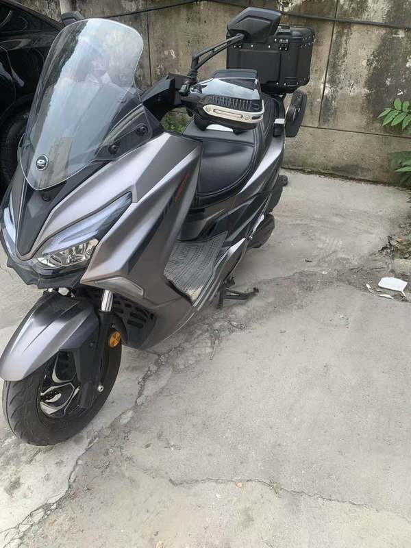 QJMOTOR 鸿250