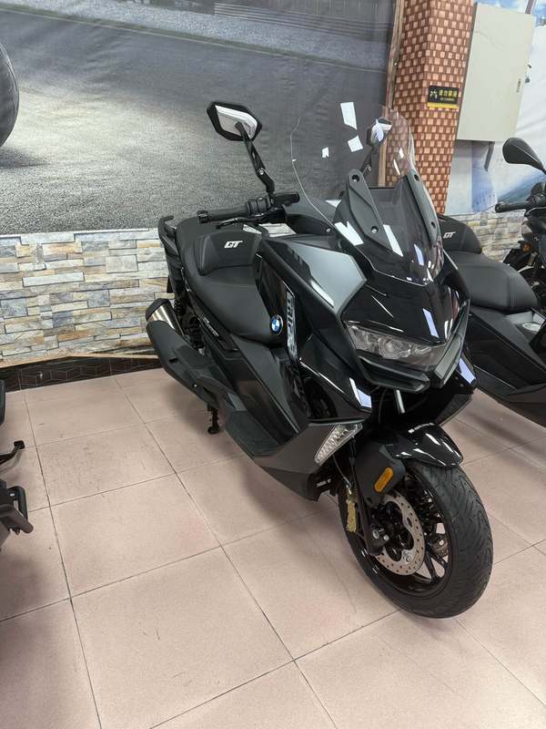 宝马 C 400