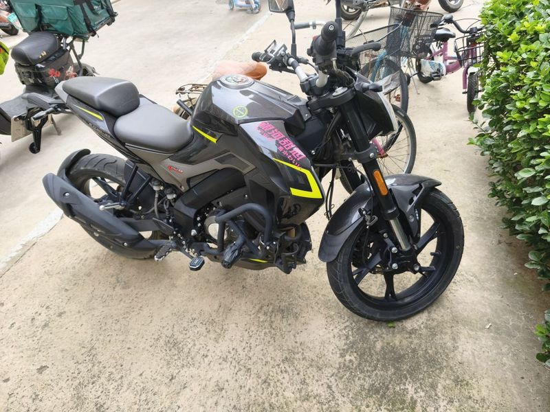 贝纳利 小迅龙 BN150S