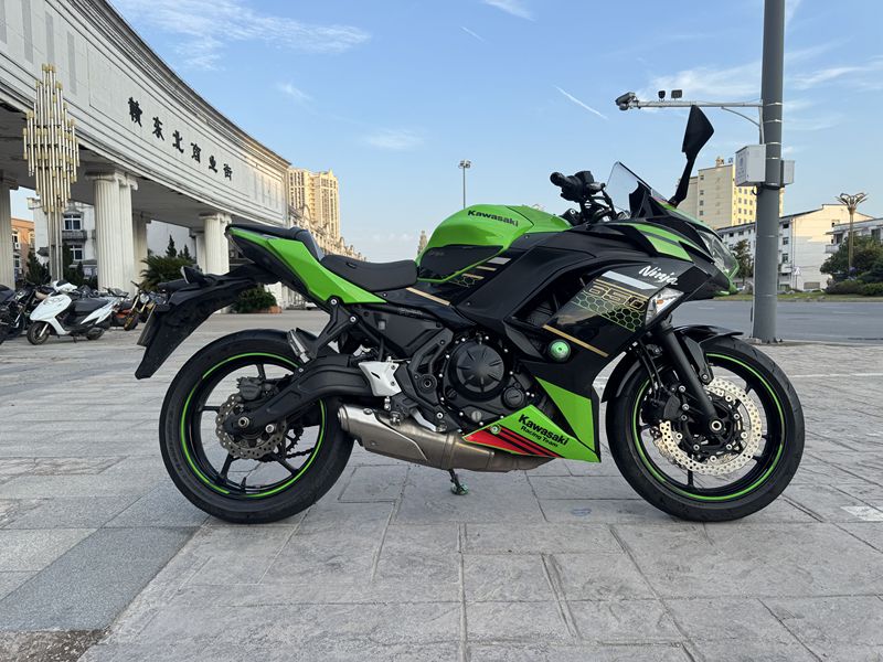 川崎 Ninja 650 