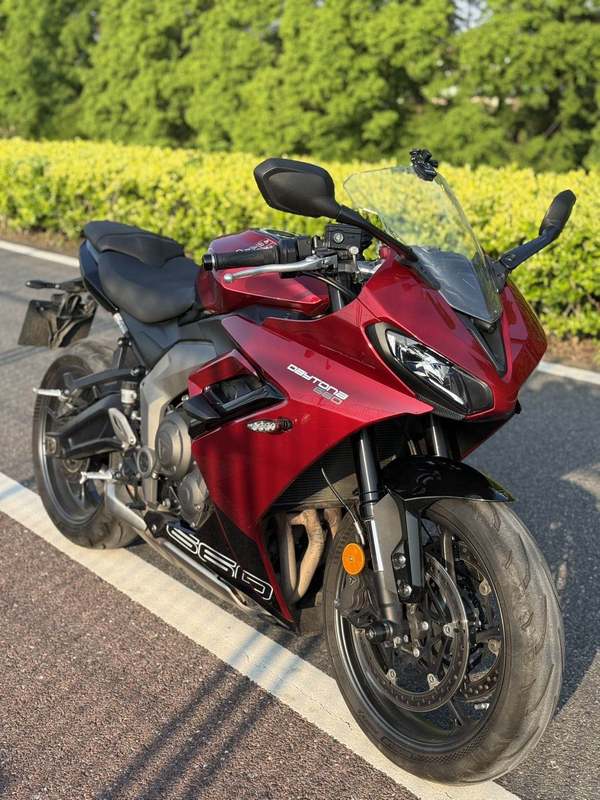 凯旋 Daytona 660