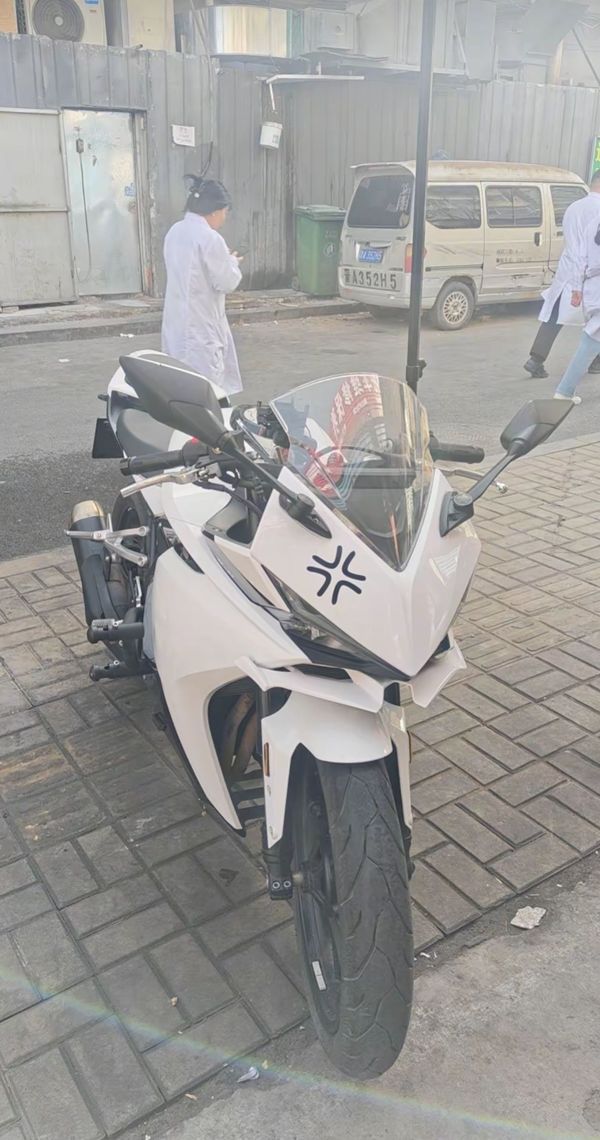 凯越 250RR 刺鸟