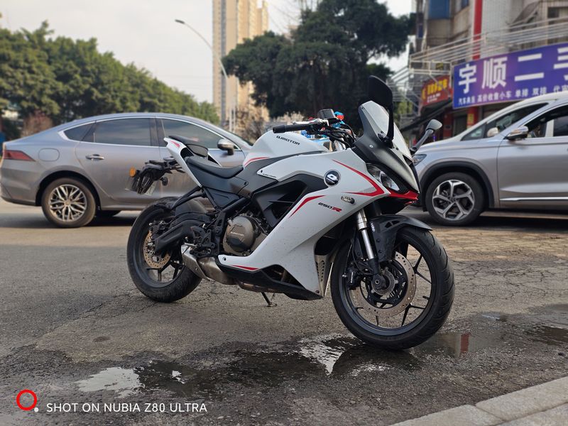 QJMOTOR 赛250