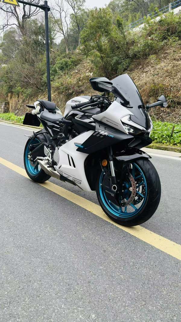 春风 675SR