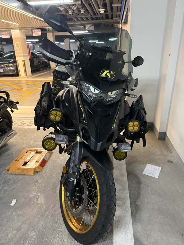 贝纳利 TRK552