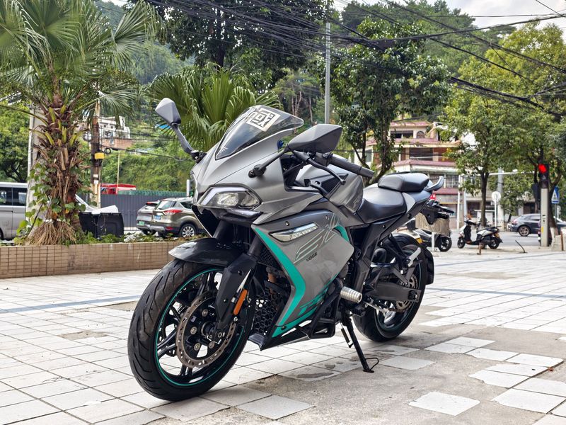 无极 300RR