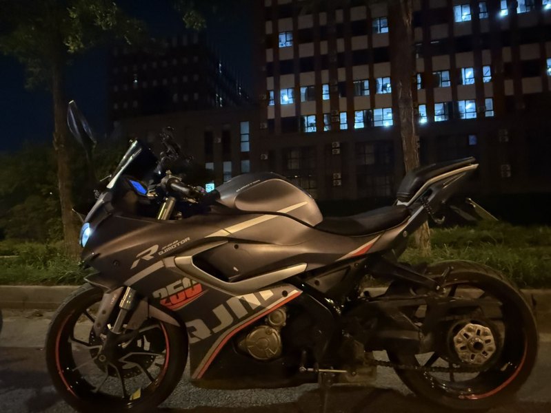 QJMOTOR 赛250
