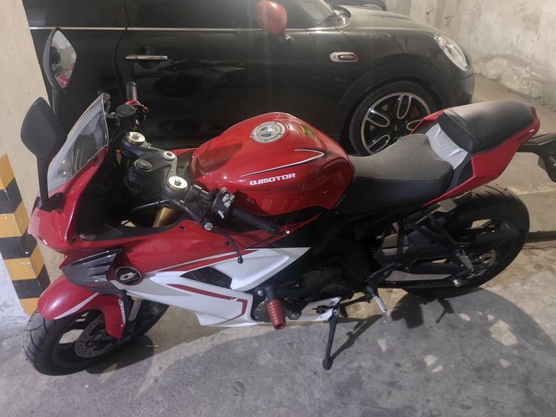 QJMOTOR 赛600