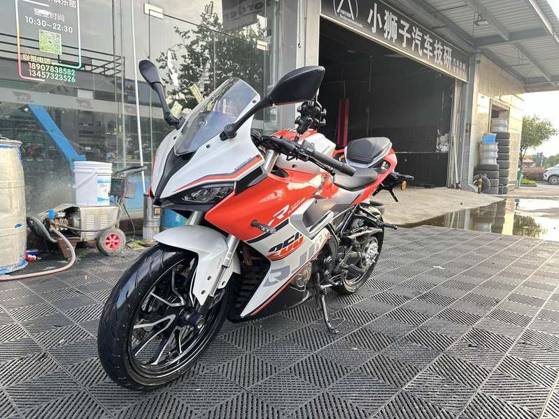 QJMOTOR 赛250