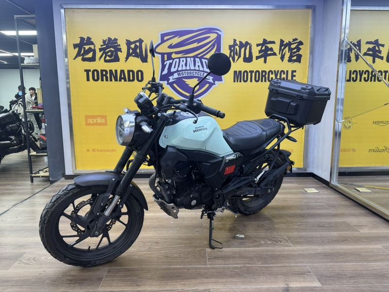 新大洲本田 CBF190TR