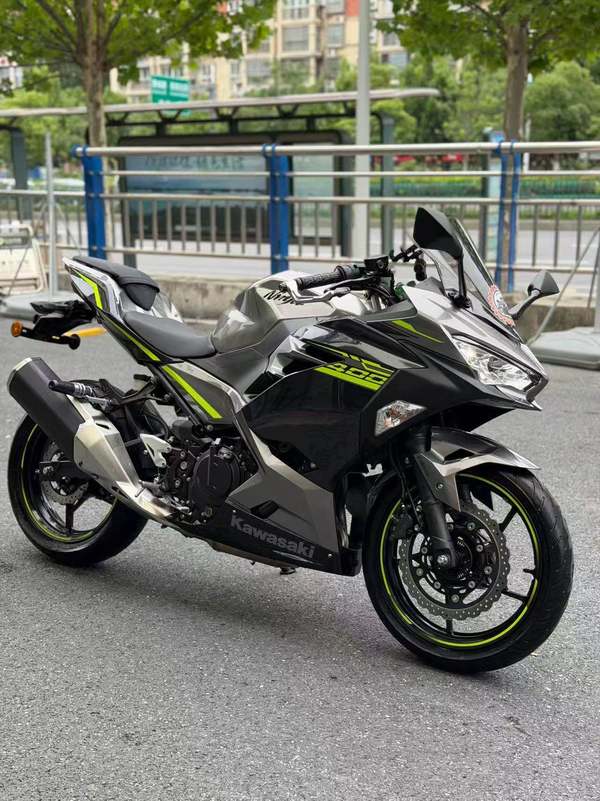 川崎 Ninja 400