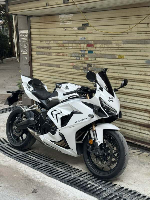 本田DREAMWING CBR650R