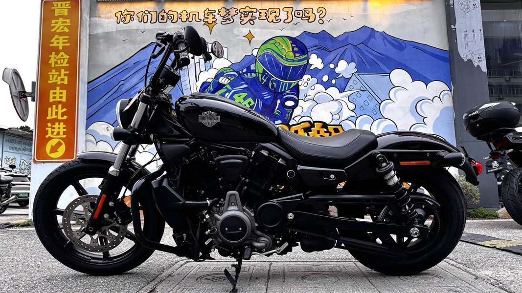 哈雷戴维森 Nightster