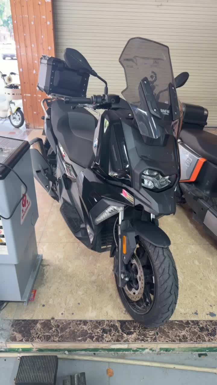 宝马 C 400